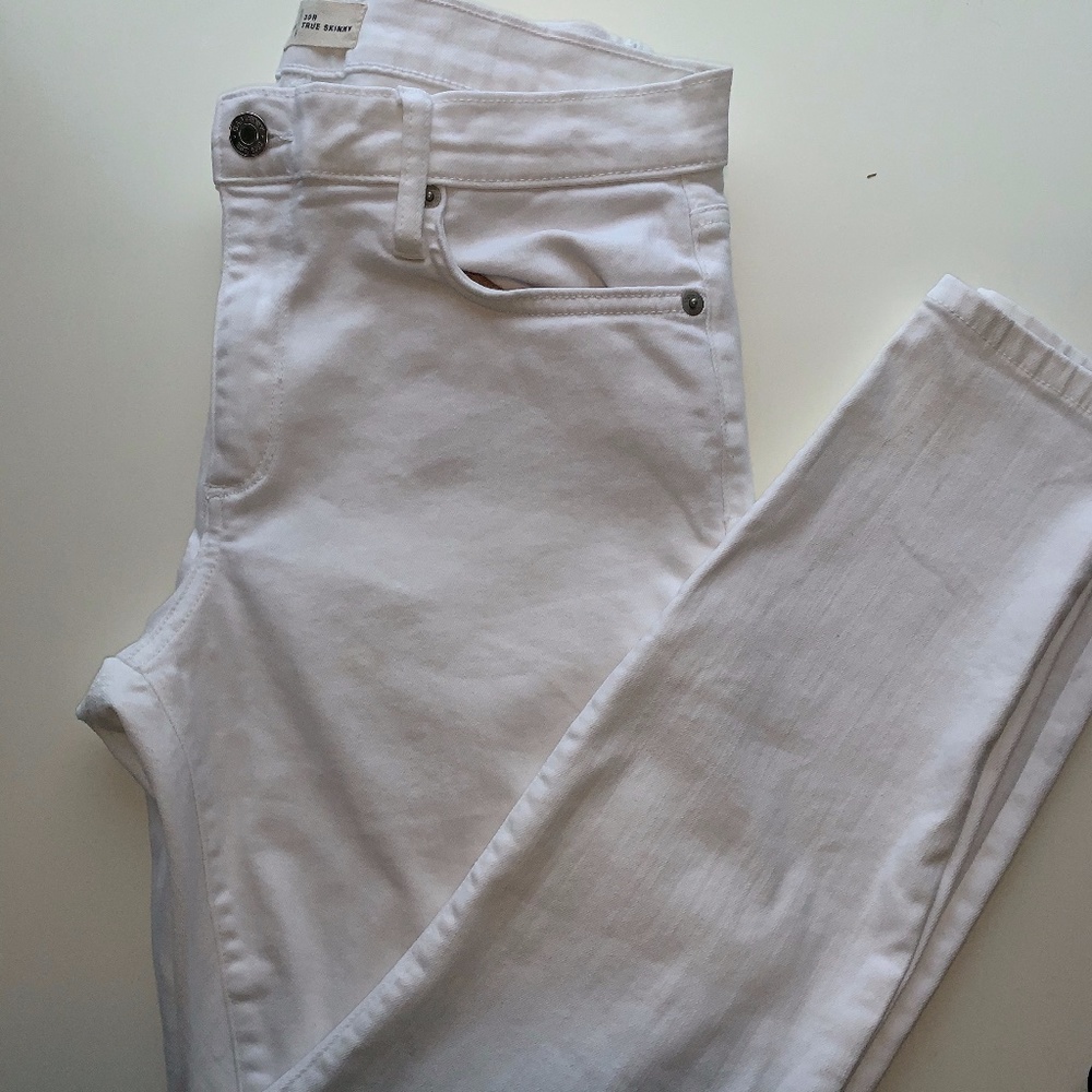 Gap White Skinny Jeans